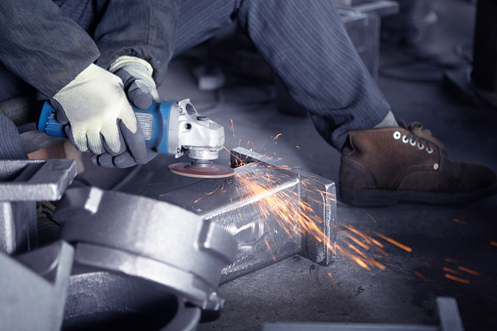 Как стать шлифовщиком: все о профессии, зарплате, где работать, форматы учебы в 2025 году