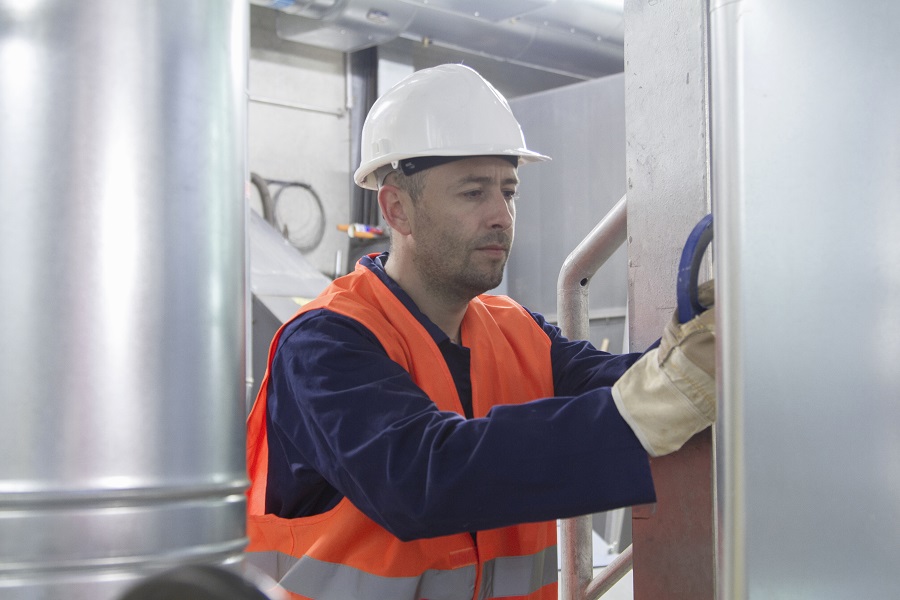 Слесарь по ремонту оборудования котельных и пылеприготовительных цехов