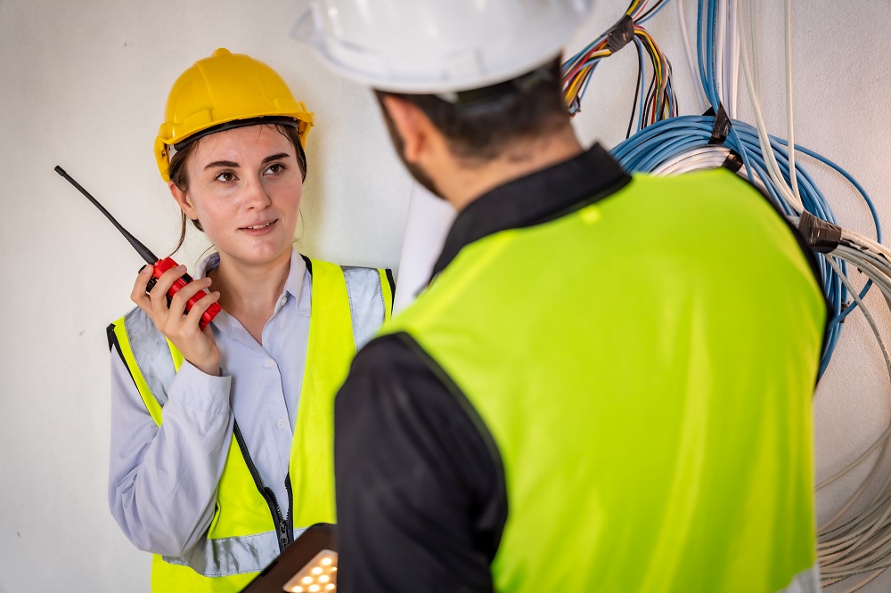 Как стать слесарем-электриком по ремонту электрооборудования: все о профессии, зарплате, где работать, форматы учебы в 2025 году