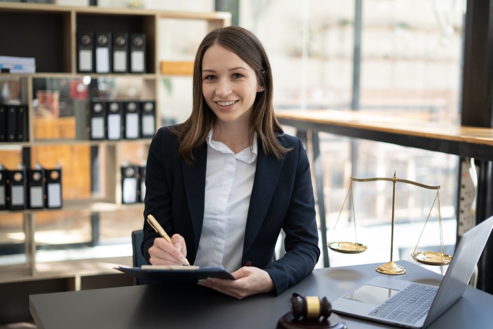 Топ-10 самых высокооплачиваемых профессий в 2025 году Топ-10 самых высокооплачиваемых профессий в 2025 году