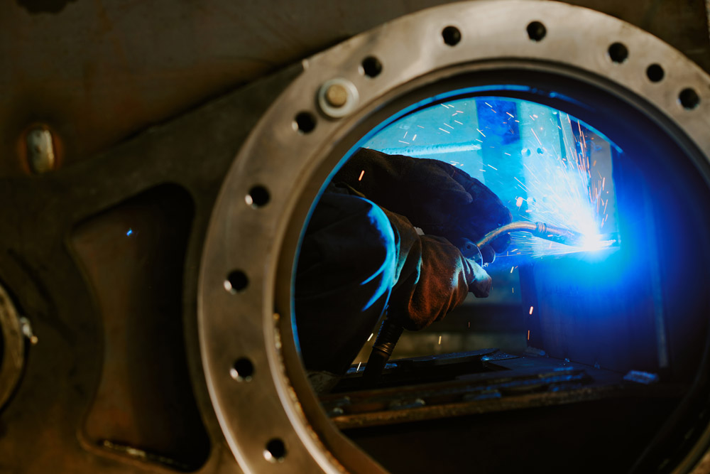 Как стать подводным сварщиком: все о профессии, зарплате, где работать, форматы учебы в 2025 году