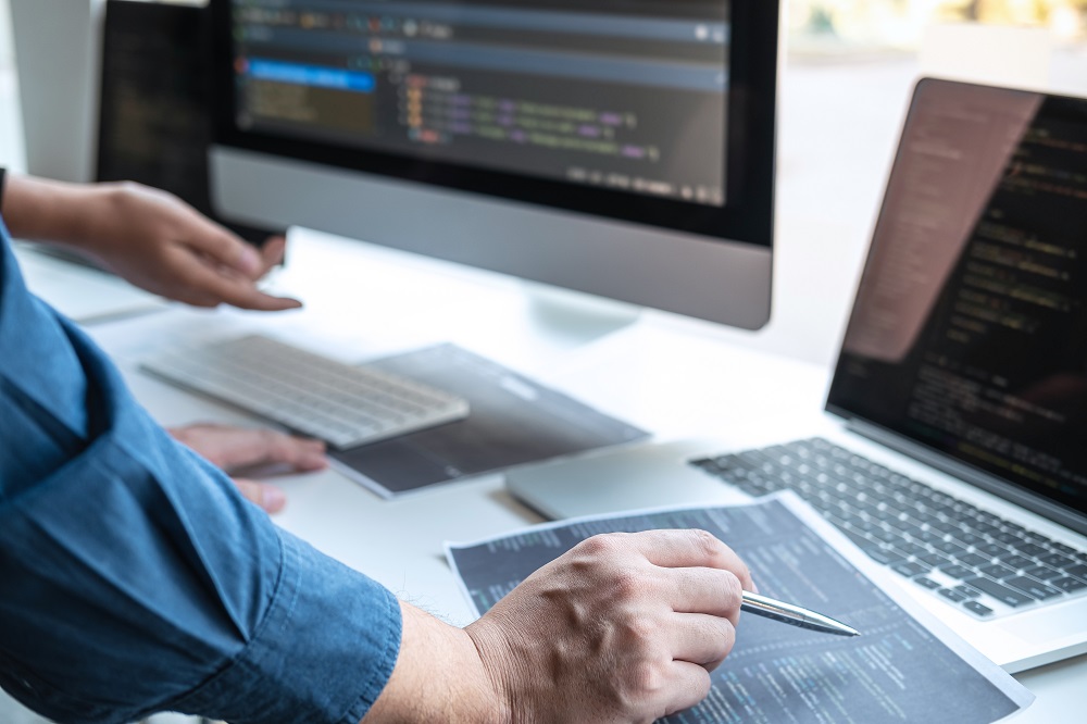 ТОП-10 востребованных направлений в IT в 2025 году