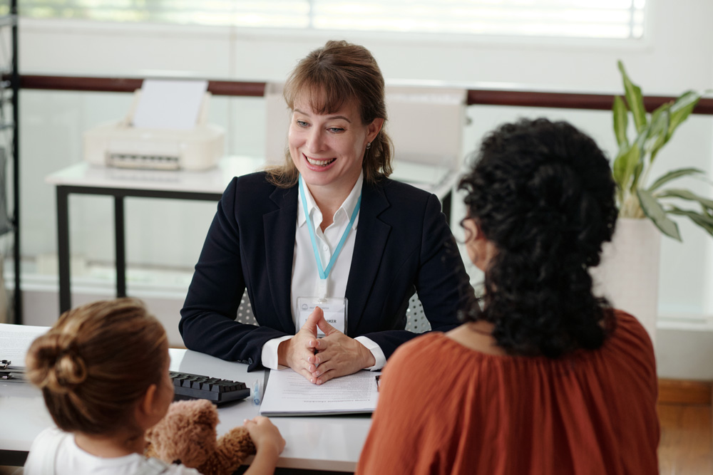 Как стать агентом страховым: все о профессии, зарплате, где работать, форматы учебы в 2025 году