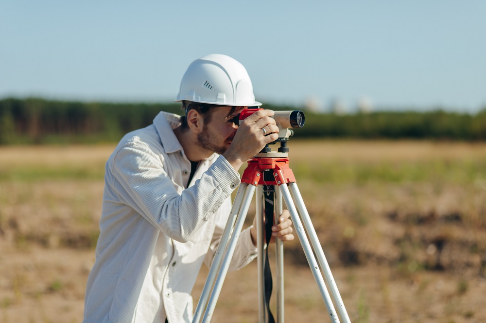 Замерщик на топографо-геодезических и маркшейдерских работах