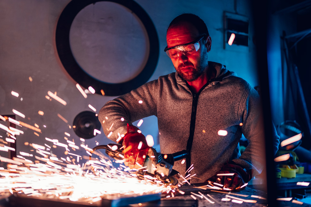 Как стать газорезчиком: все о профессии, зарплате, где работать, форматы учебы в 2025 году