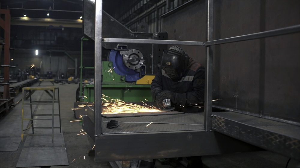 Как стать электросварщиком на автоматических и полуавтоматических машинах: все о профессии, зарплате, где работать, форматы учебы в 2025 году